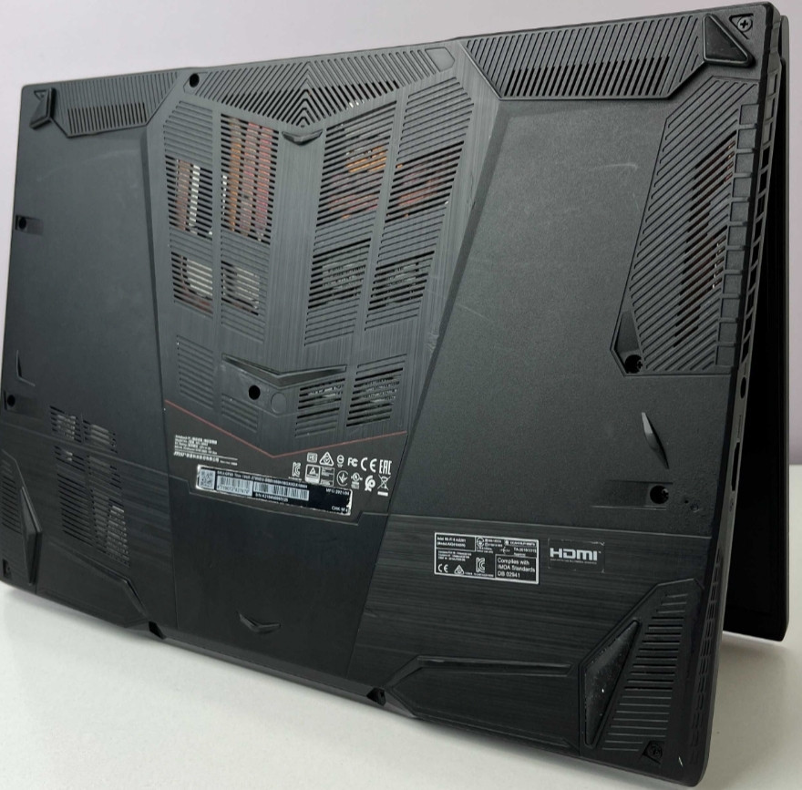Ноутбук: MSI 15.6