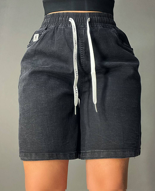 Шорти жіночі джинсові Yingguoxiang 9062-1 мом з резинкою на талії та підворотом чорні, чорний, 28, 28, 80 см, 105 см Київ - фото 9