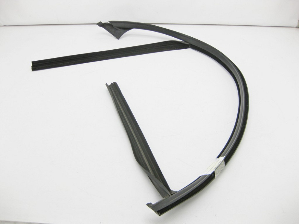 Mercedes-Benz  A2047251525 Ущільнювач опускного скла передніх лівих дверей C-Class W204 Одеса - фото 2