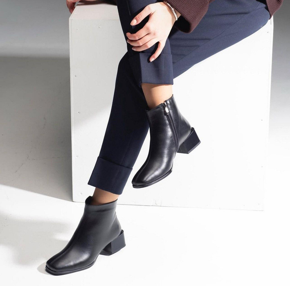 Модні черевики жіночі шкіряні демісезонні весна-осінь на підборах чорні 4075 р. 38-40 / Черевик Коломия - фото 1