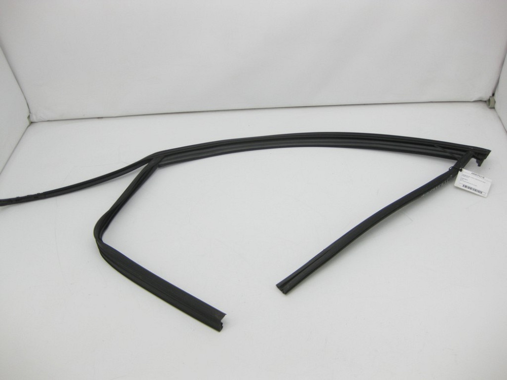 VAG  4M0837431B Напрямне скло у водійських дверях Одеса - фото 3