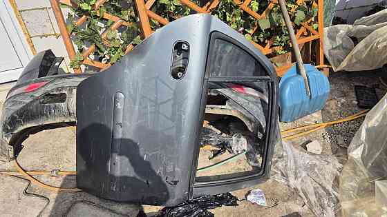 Задняя правая дверка Джилли СК Киев