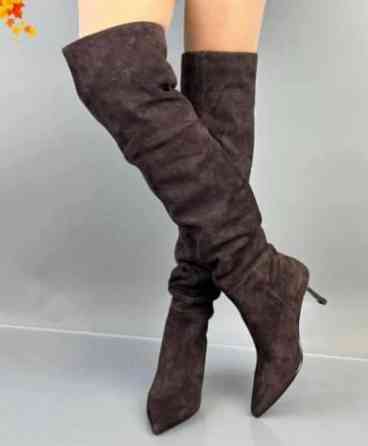 Lonza Ботфорти жіночі демісезонні замшеві на підборах 206070 шоколадні / Чоботи весна-осінь з н Коломия