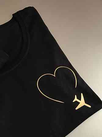 Парні футболки для хлопця та дівчини з маленьким серцем і літачкам Чернівці