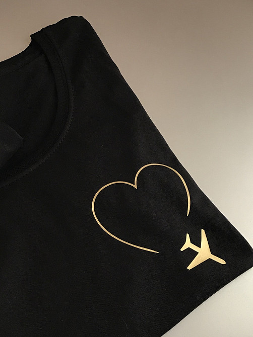 Парні футболки для хлопця та дівчини з маленьким серцем і літачкам Чернівці - фото 4