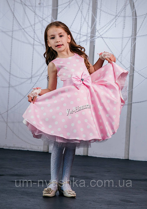 Пышное нарядное платье в ретро стиле 