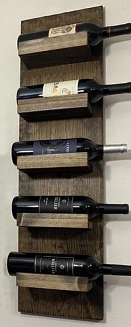 Настенная винная полка 