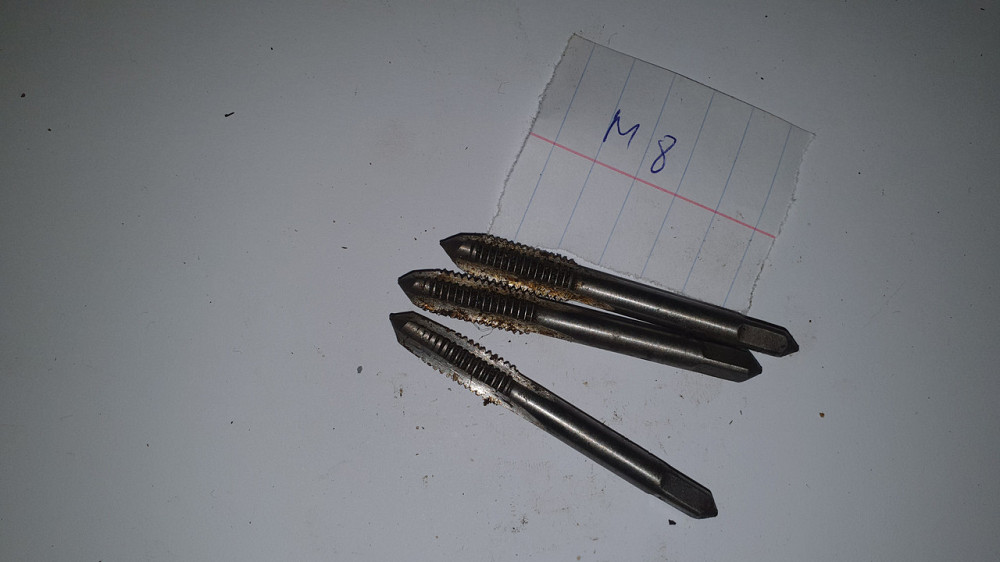 Метчик метрический ручной М8х1.25. СССР. Харьков - изображение 1