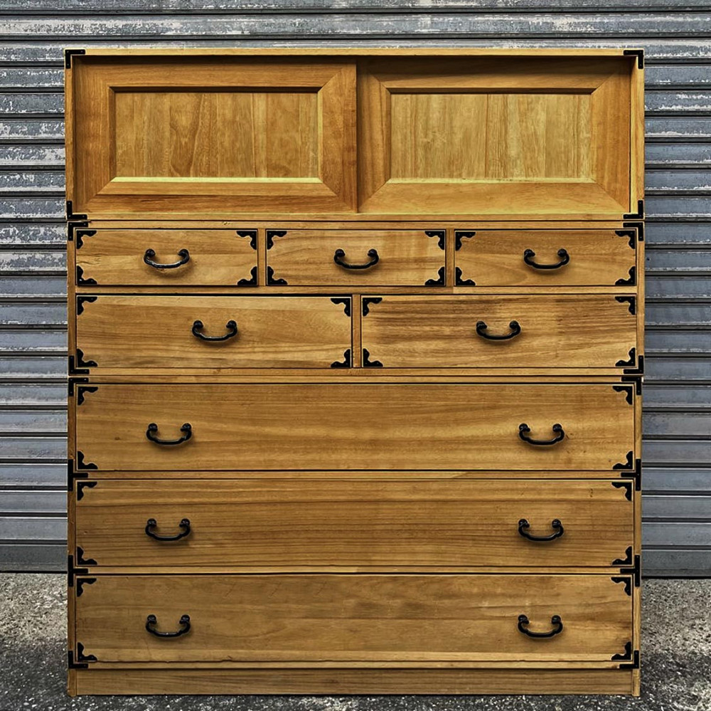 Комод тансу 