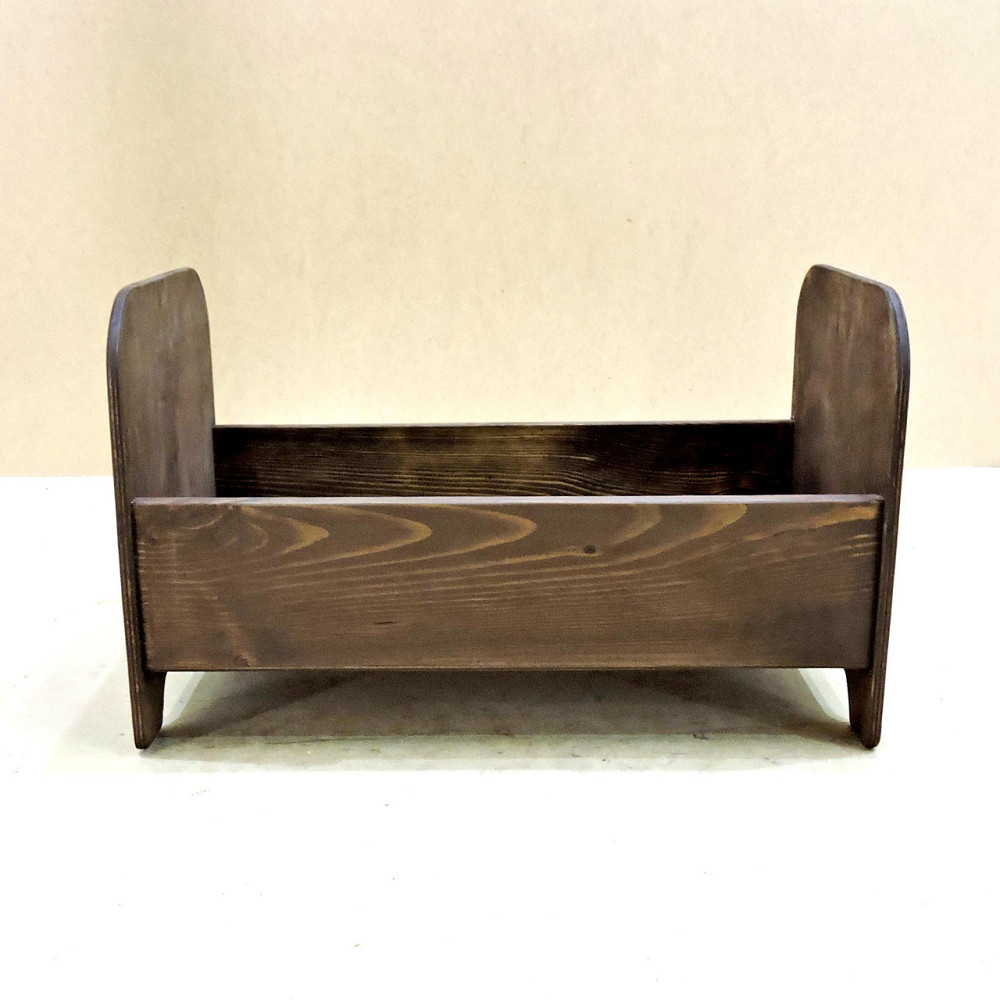 Кровать для кукол 