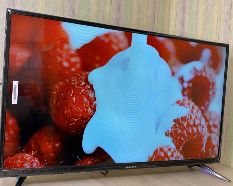 Крутий Телевізор: Samsung 34" Smart TV, Wi-Fi, T2 Харків - фото 5