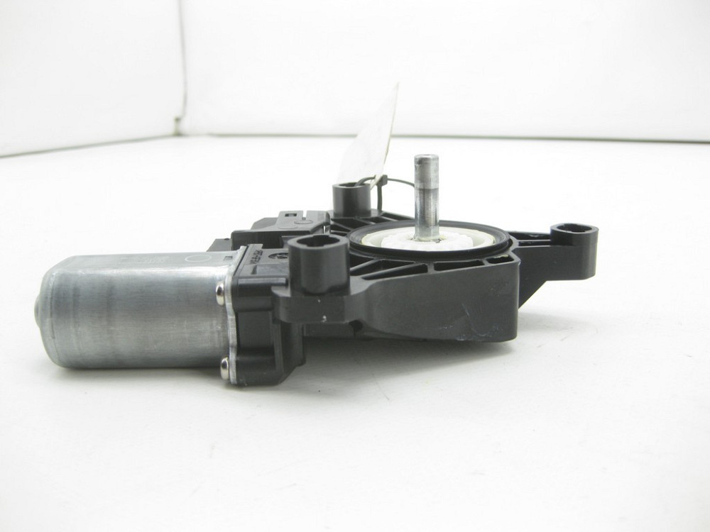 Mercedes-Benz  A2469063200 Моторчик склопідйомника задніх правих дверей ML/GLE W166 GLE Coupe C292 GLA X156 A-class W176 B-class W242 B-class W246 GL/ Одеса - фото 4