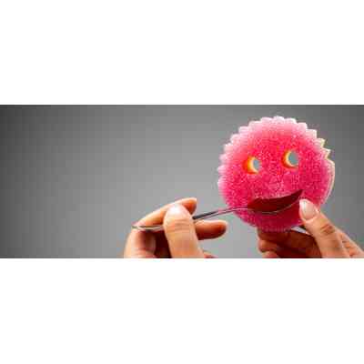 Губки кухонні Scrub Daddy Scrub Mommy Рожево-фіолетова 1 шт. (5060481022040) Вінниця