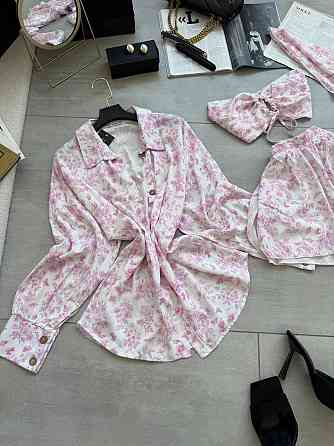 Жіночий літній принтований костюм четвірка: хустка, кроп-топ, сорочка та шорти штапель/софт Рожевий Одеса