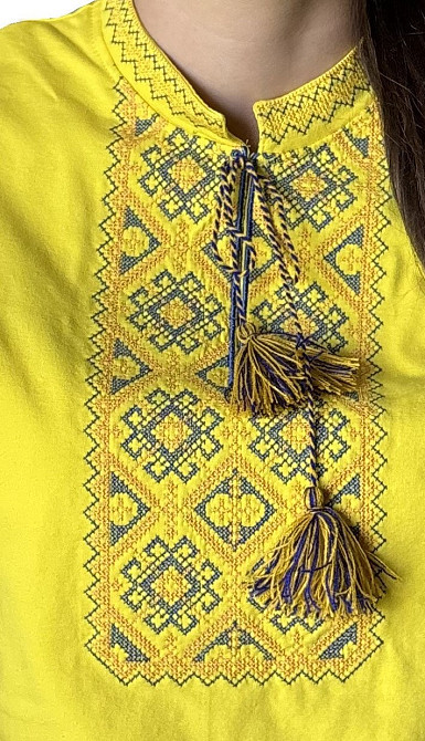 Жіноча Футболка вишиванка жовтого кольору Київ - фото 4