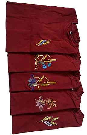 Женская неповторимая вышитая футболка вышиванка бордовая с нежным орнаментом Киев