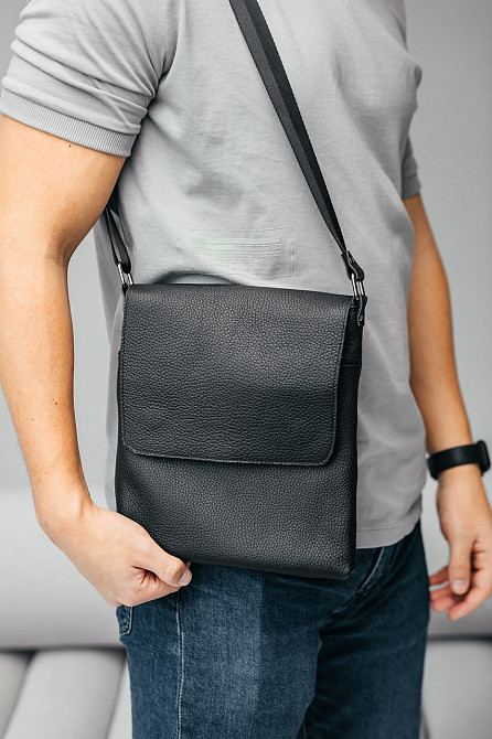 Чоловіча барсетка з клапаном, чорна сумка через плече з натуральної шкіри, класичний месендджерMasterSem Київ - фото 9