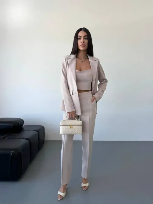 Стильний брючний костюм трійка із піджаком Одеса - фото 1