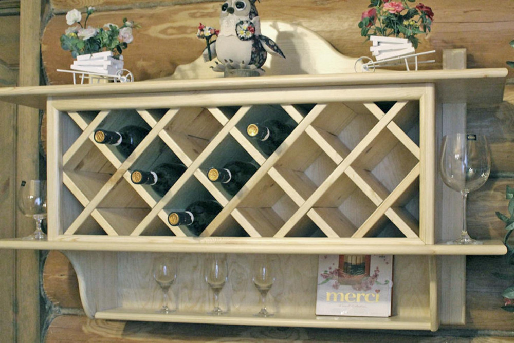 Настенная винная полка 