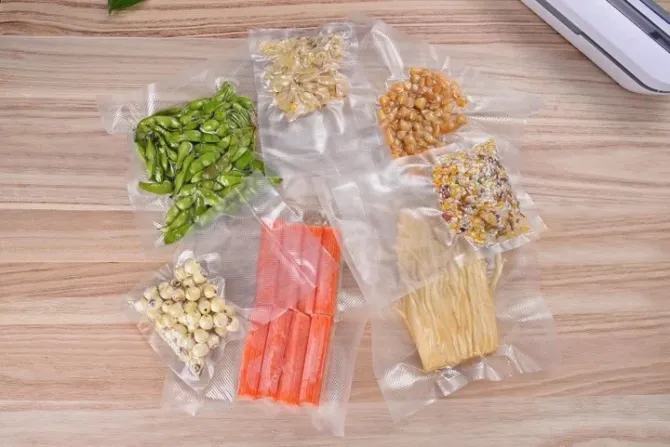 Вакууматор для їжі Freshpack Pro для зберігання м'ясних, овочевих продуктів, в комплекті 10 пакетів  Київ - фото 7