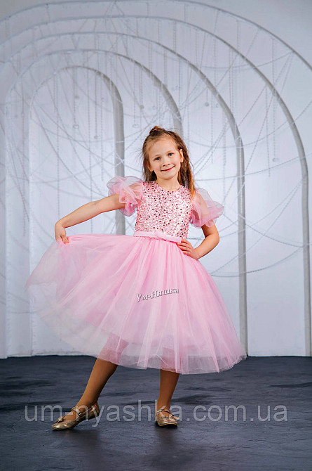 Рожева пишна сукня з блискітками Кривий Ріг - фото 2