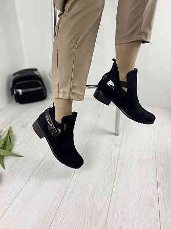 Женские ботинки 2018-1 черные эко-замша высота каблука 4 см размеры 37 и 40 (1239) Коломыя