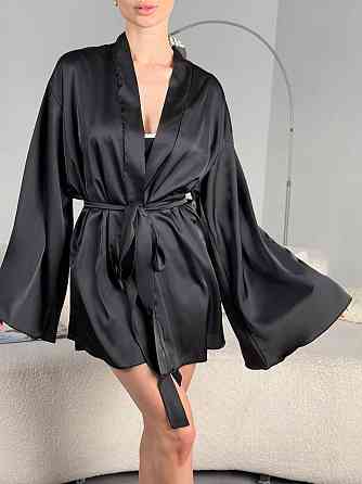 Женский короткий халат на запах с широким рукавом из шелка армани Черный, Oversize 42/46 Одесса