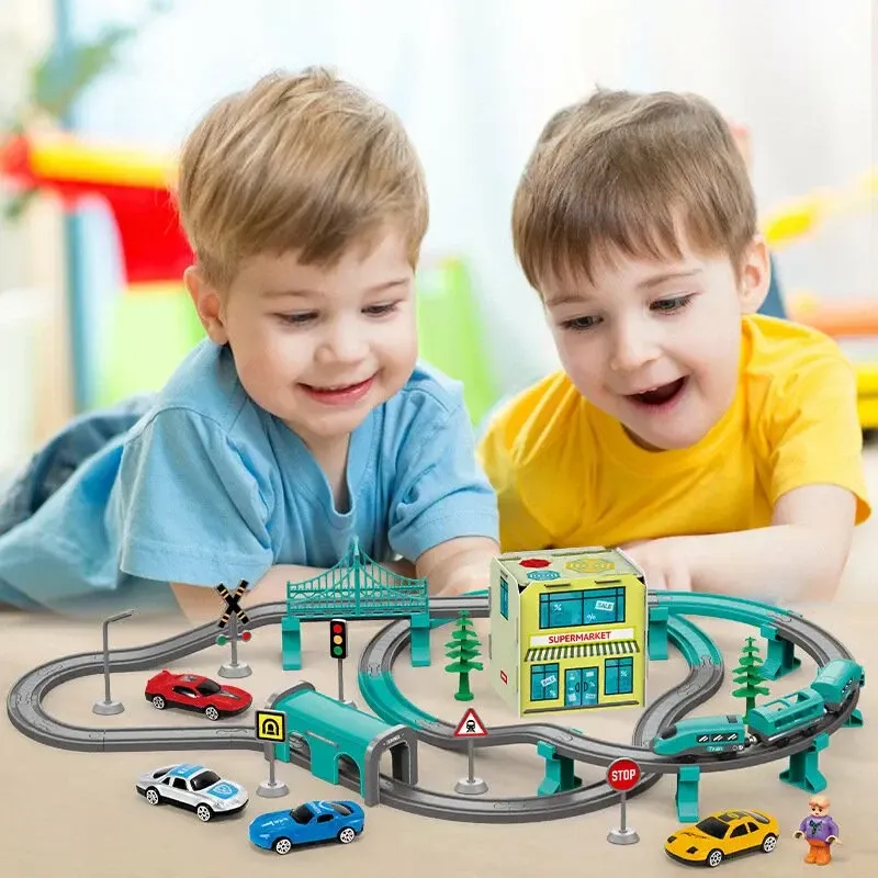 Игровой набор "Железная дорога с электропоездом" 92 детали Коломия - фото 1