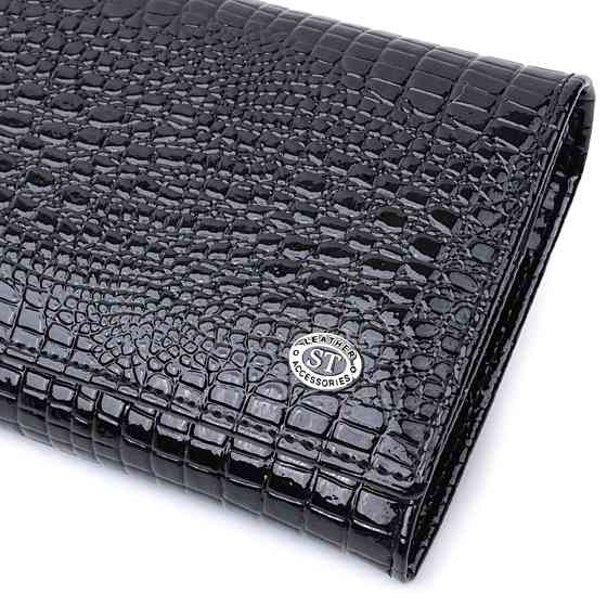 Жіночий гаманець лакований з фактурою під рептилію з натуральної шкіри ST Leather 22718 Чорний Київ