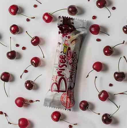 Протеиновый батончик Power Pro Brisee 25% - 20х55g Cherry Киев