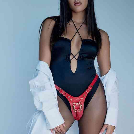 Трусики для страпона Strap-On-Me Leatherette Harness Fabulous - One Size - Red Glossy Sex Aura Київ