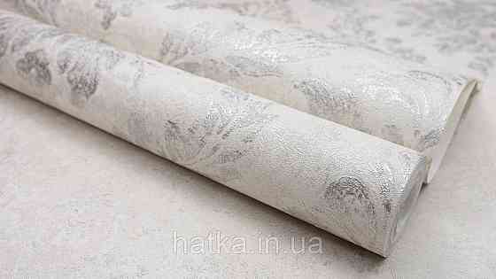 Шпалери метрові вінілові на флізеліні Sintra Classic класика вензель структурні сріблясті на бежевому 406625 Київ