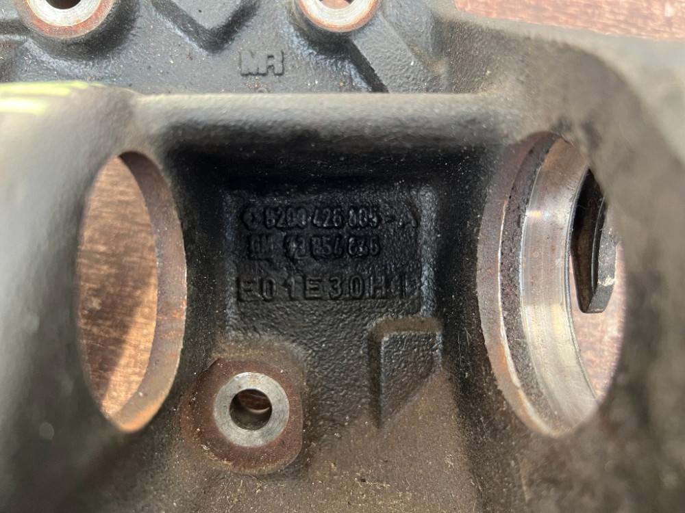 Кронштейн промвала правий Nissan Primastar 2.5 dci 2007-2014 (8200426805) Ковель - фото 6