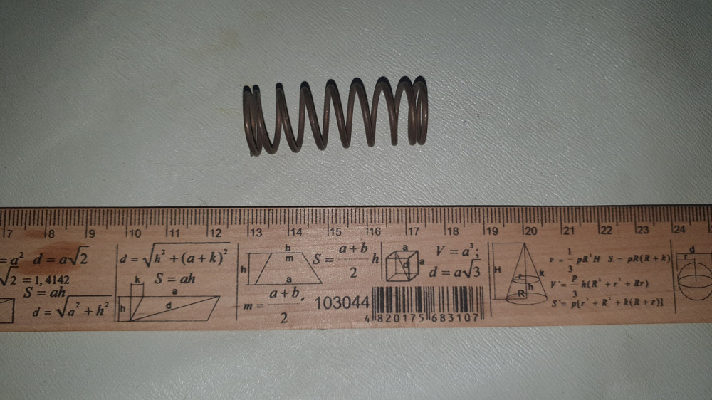 Пружина сжатия 16.25х47х1.5 мм. Латунь. СССР. Харьков - изображение 1