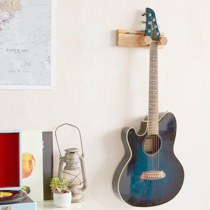 Настенный держатель гитары 