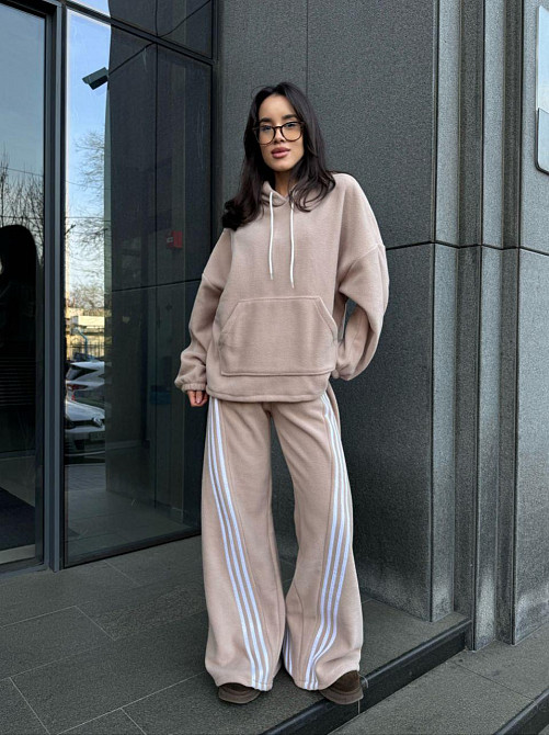 Женский теплый костюм двойка с лампасами из турецкого флиса Бежевый, 46/48 Одесса - изображение 4