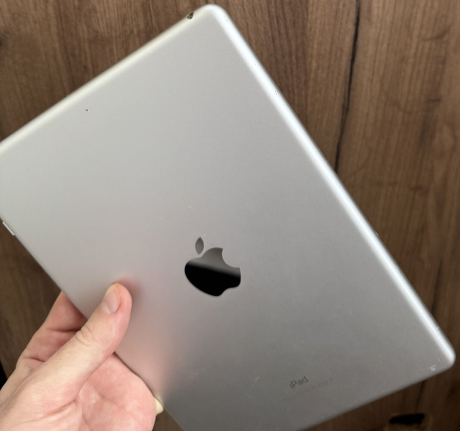 Планшет Apple iPad 5 (2017) 128Gb. Wi-Fi a1822. Київ - фото 8