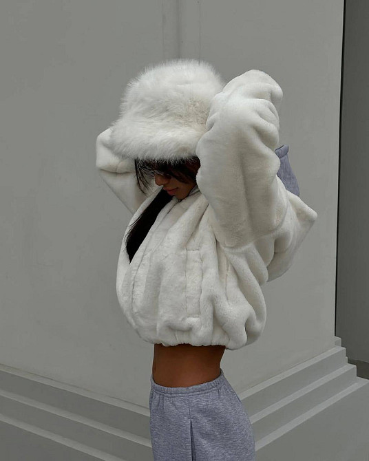 Женская базовая теплая повседневная шуба мех на подкладке Молочный Одесса - изображение 3