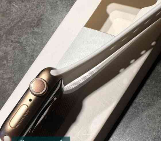 Смарт-Часи Apple Watch 6 Series 40mm. Київ