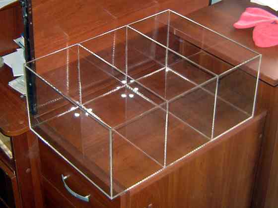 Короб EKOSTAR з оргскла 3 мм прозр 500х350х200 мм 3 відділення Київ