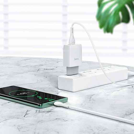 Мережевий зарядний пристрій HOCO C72Q Glorious single port QC3.0 charger 18W White Київ