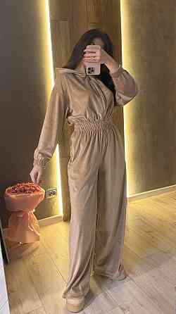 Жіночий стильний повсякденний комбінезон велюр плюш Бежевий, 42/44 Одеса