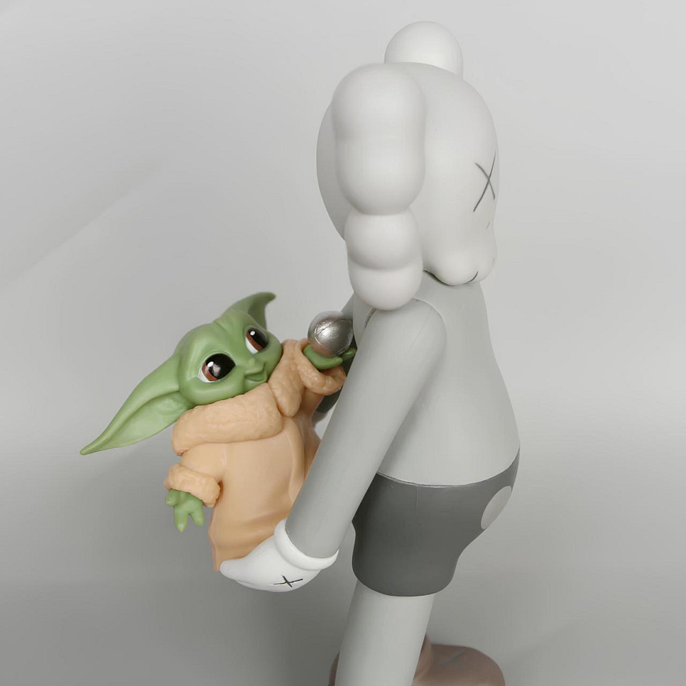 Статуэтка KAWS Companion серого цвета 18 см — дизайнерская фигурка для интерьера, коллекционная игрушка в стиле арт-той Киев - изображение 2