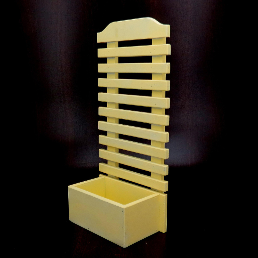 Полка настенная для цветов 