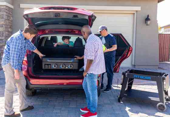 Портативный газовый гриль-планча Pit Boss Ultimate, на 3 горелки, съемный, со столом, 10810 Код: 011109 Ровно