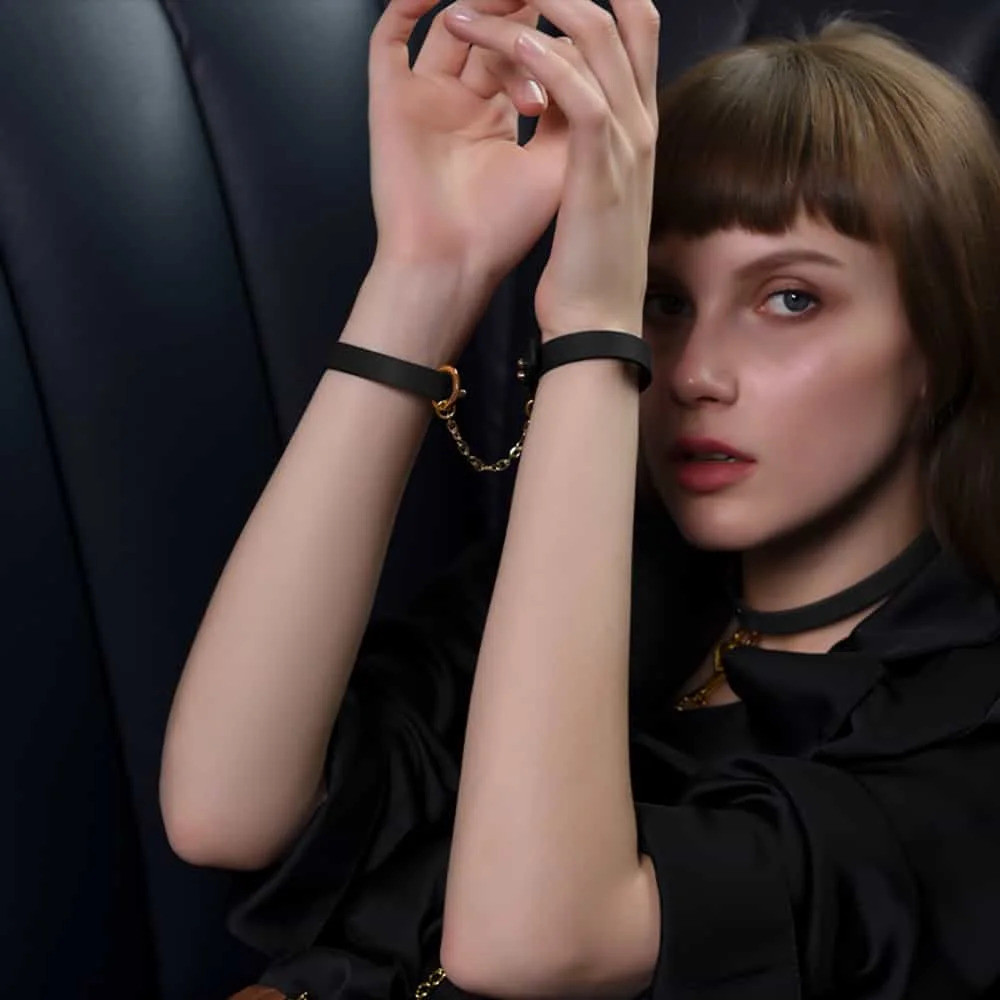Браслет-ручники італійська шкіра, чорний, UPKO Sex Aura Київ - фото 1