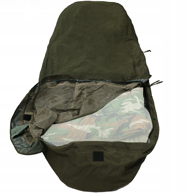 Чехол мембранный на спальный мешок с сумкой Mil-Tec от Sturm 
