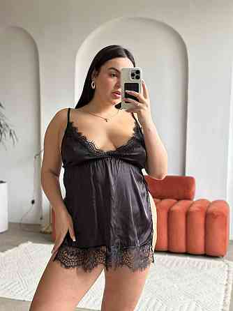 Сексуальний пеньюар великих розмірів PLUS SIZE короткий з мереживом на бретелях з трусиками ажурний з розрізами чорний 2XL Одеса