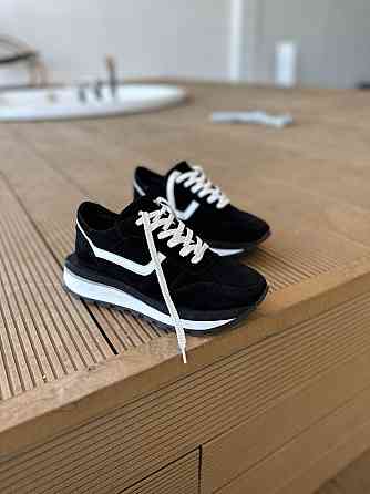 Molly Кросівки жіночі MOLLY 392/1 чорні (весна-осінь, замша натуральна) (5358) 36-40 40 Коломия