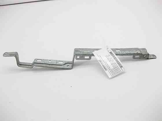 Mercedes-Benz  A0009101327 Кронштейн тримачів електричних роз'ємів під переднім лівим сидінням GL X164 ML W164 C-Class W203 W204 E-Class W211 Одесса